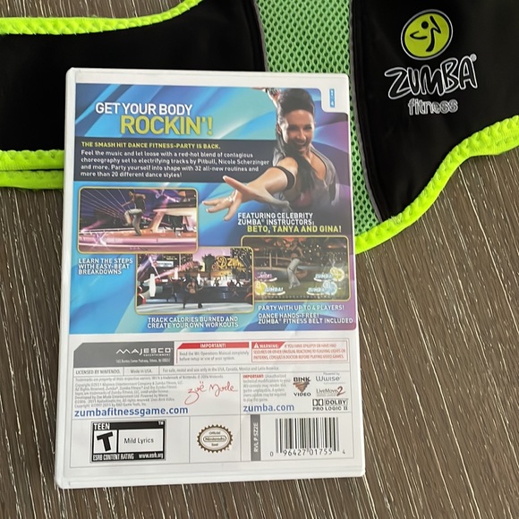 Wii Zumba fitness 2 Game & Waist Band - Picture 3 of 7